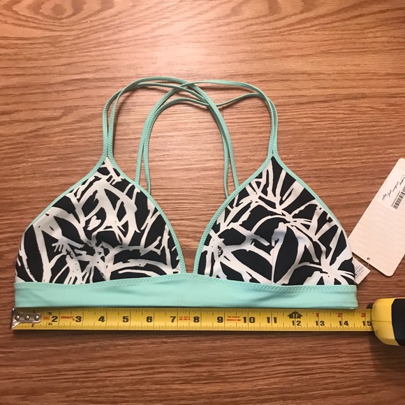 Lululemon Bikini Top - Size 10 - Picture 3 of 3